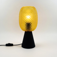 Lampe de table en verre moderne de luxe, éclairage décoratif pour la maison, lampe de table en verre nordique moderne pour chambre à coucher, restaurant, style individuel