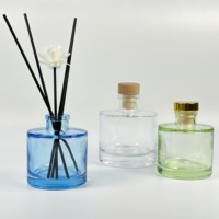 Bouteille diffuseur de parfum en verre transparent coloré de 100 ml et 200 ml avec bouchon intérieur en liège pour la maison et le spa