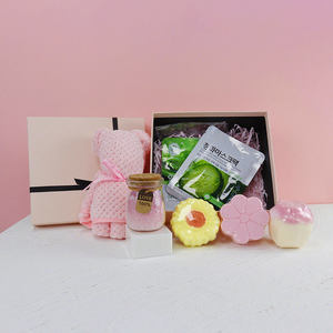 Cadeaux de spa pour femmes, y compris masque facial, bain moussant, savon, sel de bain explosif, panier de spa de sel de bain <span class=keywords><strong>coffret</strong></span> cadeau 7 coffrets cadeaux - Product Image 4