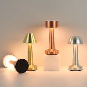 Đèn bàn nhựa không mã có thể sạc lại hiện đại với thiết kế hình học cho phòng ngủ nhà hàng đầu giường hoặc trang trí phòng khách - Product Image 4