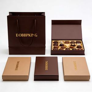 Caja de Regalo para Dulces de Chocolate con Rejilla de Papel de Grado Alimenticio y Inserto de Plástico para Galletas, Macarons y Postres - Product Image 1