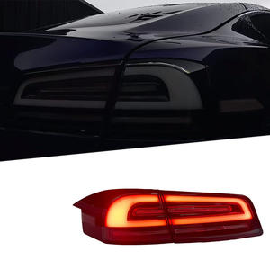 مجموعة أضواء خلفية <span class=keywords><strong>LED</strong></span> جديدة لسيارة تسلا موديل S بجهد 12 فولت مع عدسة شفافة وإضاءة بيضاء سفلية للقيادة والفرامل وإشارات الانعطاف للتحديث/الترقية - Product Image 2