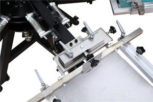 Machine de sérigraphie à 6 têtes à presse de table longue durée avec micro-réglage pour la sérigraphie - Product Image 5