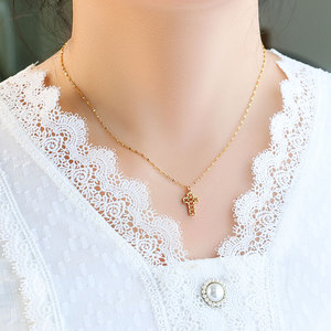 Collar de Joyería con Colgante de Cruz y Corazón Hueco, Chapado en Oro de 18k, Acero Inoxidable 316L, Resistente al Agua y al Deslustre, para Mujer - Product Image 2