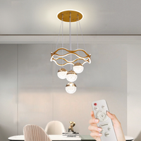 Luz creativa cálida para sala de estar, pantalla acrílica LED, anillos de círculo dorado, luz colgante