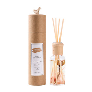 Vente en gros d'arômes en verre de luxe de 50ml pour diffuseur de roseaux <span class=keywords><strong>bouteille</strong></span> avec fleurs diffuseur de fleurs d'herbier de haute qualité à bas quantité minimale de commande - Product Image 2