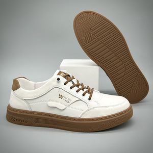 Nouvelles chaussures pour hommes - Style coréen, tendance, polyvalentes, respirantes, baskets blanches à semelle souple, baskets décontractées pour hommes - Product Image 3