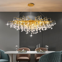 Lustre suspendu moderne en cristal doré en forme de goutte d'eau avec éclairage LED pour décoration intérieure personnalisée, salon et escalier