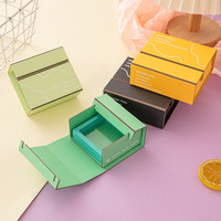Vente en gros de nouvelles boîtes pliantes roses pour bijoux, emballage de bagues, impression de votre propre logo