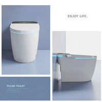 Toilette intelligente moderne bleue en céramique pour salle de bain, toilette intelligente en céramique pour hôtel et maison