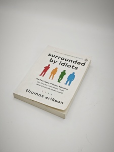 Libro de ficción: rodeado de <span class=keywords><strong>idiotas</strong></span> - Product Image 3
