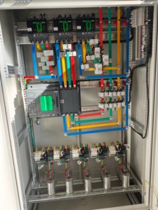 ตู้จ่ายไฟฟ้าแรงต่ำ GGD AC พร้อมตัว<span class=keywords><strong>ชดเชย</strong></span>คาปาซิเตอร์แบบเข้า/ออก  พร้อมสวิตช์เกียร์  ระดับการป้องกัน IP55 - Product Image 5