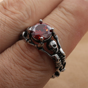 Anillo de Plata con Diseño de Esqueleto y Piedra Roja, Joyería Punk para Hombre, Regalo 212004 - Product Image 3