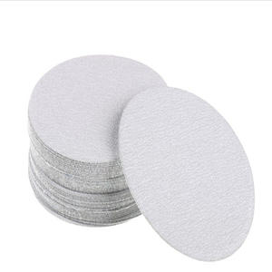 แผ่นขัดทรายโกลเด้นบูลขนาด 5 นิ้ว แบบมีแผ่นรองหลังสำหรับขัดไม้ เฟอร์นิเจอร์ รถยนต์ และเรือ - Product Image 3