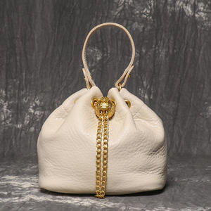 Bolso Bandolera de Cuero Genuino para Hombre, Estilo Vintage, con Cierre, Correa de Hombro Única, Diseño Casual Versátil, Impermeable - Product Image 5