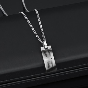 可定制无光泽男女通用不锈钢几何眼睛镀金定制标志定制名称情侣魅力吊坠 - Product Image 2