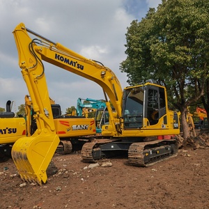Komatsu 120-8 d'occasion de haute qualité, 12 tonnes, avec d'excellentes performances opérationnelles, en vente flash. Komatsu 110, 120-6, 120-8, 130. - Product Image 1