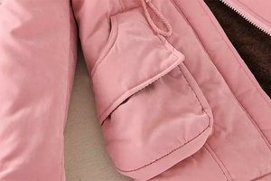AIMINYZ 2025 – Nouveau <span class=keywords><strong>Manteau</strong></span> Long Hiver Femme en Tissu Peau de Pêche, Col à Capuche Respirant, Ceinture à la Taille, Doublure <span class=keywords><strong>Peluche</strong></span> Épaisse et Chaude - Product Image 6