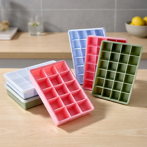 Bandeja de silicona para cubitos de hielo con tapa, molde de 15/24 rejillas de grado alimenticio de fácil desmolde para whisky, cócteles, café y preparación en la cocina - Product Image 6