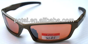 Gafas de sol con lentes de gradiente con visión nocturna para conducción oscura hechas de material de marco de PC - Product Image 1