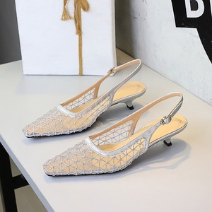 Chaussures pour femmes à talons bas, bout pointu, en maille ajourée, tendance - Product Image 2