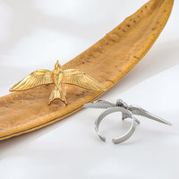 Fenny haute qualité plaqué or 18 carats étanche mode vif hirondelle oiseau aile ouverture bague en acier inoxydable bijoux en gros