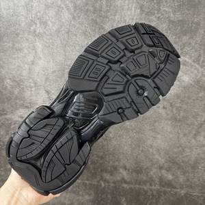 Nouvelles Baskets de Sport LED 2026 de Designer, Qualité Supérieure, avec Lumières Intégrées pour la Course et le Quotidien - Product Image 5