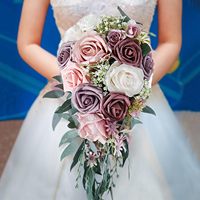 XinQi Europese Professionele Luxe Hoge Kwaliteit Bruidsboeket met Waterdruppelvormige Bloemen van Zijde Kunstbloemen in Karton