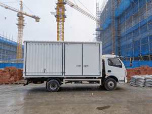 Camion de service d'entretien poids <span class=keywords><strong>lourd</strong></span> diesel 6x4 neuf de marque premium avec fonctionnalités améliorées pour les travaux de construction et l'exploitation minière - Product Image 3