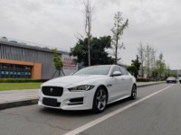 Mobil Bekas Mewah Jaguar XE 2015 2.0T Turbo Sports Sedan, Kendaraan Inggris Berkinerja Tinggi Terawat Baik Siap Dikirim
