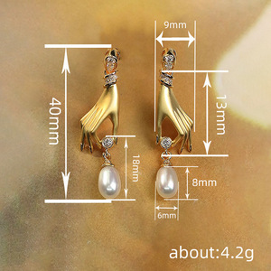 Orecchini Vintage con Perle Finte per Donne, Gioielli Eleganti e alla Moda - Product Image 4