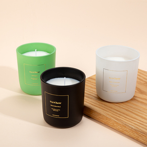 AIKUN Fabricante Mayorista de Velas Aromáticas Personalizadas OEM, Velas Perfumadas para Spa, Yoga y Espacios de Meditación - Product Image 1