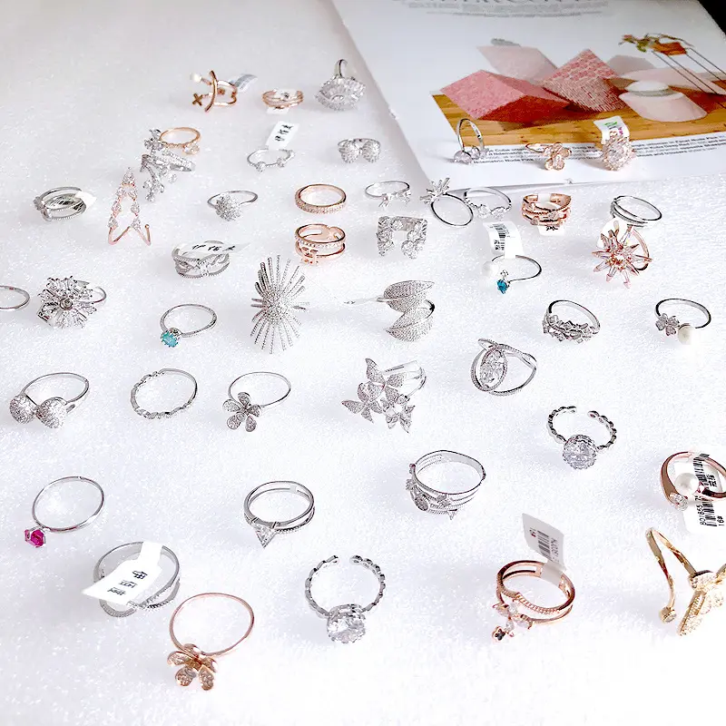 80-150Pcs Elke Kg Verkopen Door Gewicht Eenvoudige Sierlijke En Petite Ring Bulk Sieraden Mix En Willekeurige