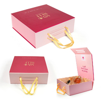 Boîte à poignée en carton de luxe personnalisée pour l'emballage de vêtements Boîte d'expédition magnétique pour vêtements Grande boîte d'emballage cadeau en papier