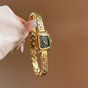 Montre-bracelet vintage dorée populaire 2026 pour femme, style français avec chiffres romains, montre fine, cadeau idéal pour les amoureux - Product Image 6