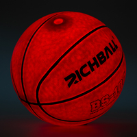 2025 nouvelle tendance basket-ball en caoutchouc brillant personnalisé lueur dans la balle noire populaire LED ballon de basket-ball en caoutchouc