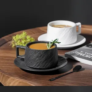 Tazza da caffè in ceramica creativa stile Vintage fatta a mano in ceramica tazze da tè con manico e set di piattini, tazza di porcellana ufficio o caffetteria - Product Image 3