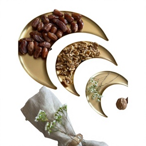 Platos de servir de metal dorado en forma de media luna, juego de platos decorativos para dátiles, nueces, frutos secos, vajilla para el hogar, diseño moderno, hecho a mano - Product Image 6