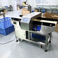 Détecteur de métaux numérique avancé pour la viande congelée sur les lignes de production – Détection automatique des corps étrangers métalliques