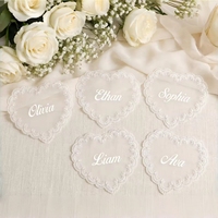 Cartes de table personnalisées en polyester en forme de cœur, imprimées par transfert thermique, réutilisables, romantiques, pour mariage