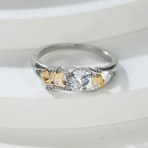 Anello con zirconi a forma di cuore per donna, elegante regalo per la festa della mamma, gioielli alla moda da indossare ogni giorno - Product Image 5