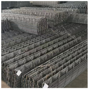 Plateau de plancher en treillis d'acier robuste - Revêtement métallique galvanisé pour usage industriel - Product Image 1