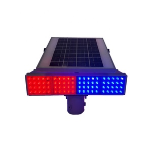 Luci di Segnalazione Stradale Ricaricabili a Energia Solare, Quattro Unità, Protezione IP54, Funzionamento 24/7 per Autostrade, Produzione Shenzhen - Product Image 1