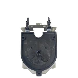 Bomba de tinta Roland 100% nueva y original en forma de U 6700319010 para uso en impresoras Roland VS640 RA640 RE640 XR640 - Product Image 3