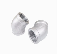 Raccord coudé universel TapLink 150 lb fileté à 45 degrés en acier inoxydable poli, tête hexagonale moulée pour tuyaux d'eau et d'huile