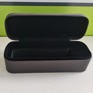 Suministro directo de fábrica, bandeja de cuero negro para exhibir joyas, anillos, collares, con inserto de EVA, caja de regalo para exhibir joyas. - Product Image 4