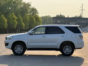 Toyota Fortuner 2017 Usado, 7 Asientos, SUV a Gasolina, Volante a la Izquierda, Toyota Fortuner Usado 2016 - Product Image 3
