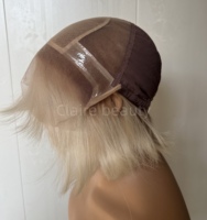 Perruque médicale courte blonde avec frange moelleuse en couches 100% naturelles adaptées aux hommes et aux femmes résistantes à la chaleur