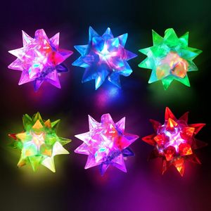 Colliers Pendentifs Étoiles Scintillantes Lumineuses en Gros pour Anniversaire, Soirée Lumineuse, Rave, Halloween - Product Image 6