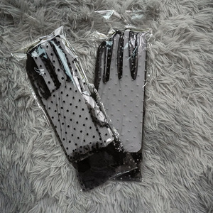 Dentelle Soleil Tacheté Robe d'équitation Courte Maille Mince Accessoires <span class=keywords><strong>de</strong></span> <span class=keywords><strong>Mariage</strong></span> Sexy Party Dance Touch Screen <span class=keywords><strong>Gants</strong></span> <span class=keywords><strong>pour</strong></span> Femmes - Product Image 4